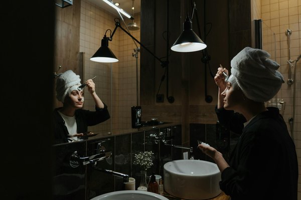 La Révolution du Denim : Transformations Clés des Années 2000